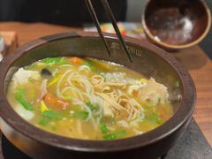 -良米山·云南野生菌过桥米线(上海首店)