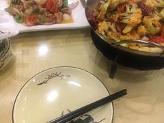 -鹤乡东北菜(崮山路店)