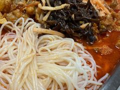-在巷子里的烤肉店·螺蛳粉烤鱼·牛蛙(和美城店)