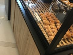 -85度C(生甜甜圈研究工坊·上海平凉店)