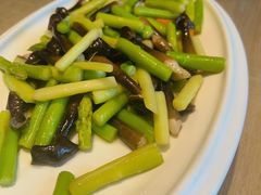 芦笋炒鸡枞菌-味莊·青岛菜(云霄路店)