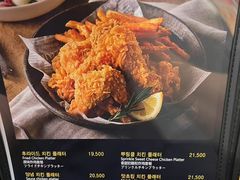 -BHC炸鸡(明洞总店)