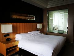 -上海漕河泾万丽酒店