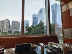 -大中华希尔顿酒店-念自助餐·嗨啤·小龙虾