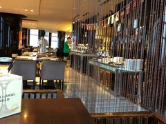 -唐拉雅秀酒店-西锦汇空中BBQ·思创餐厅
