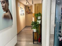 -金夫人化妆摄影职业培训学校