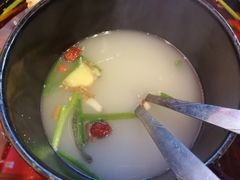 -重庆烧鸡公火锅(簋街店)