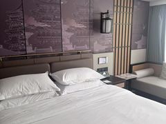 -铂尔登国际酒店(南山深圳湾口岸店)
