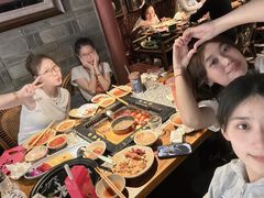 -老牌坊云南鱼豆花火锅(哈西万达店)