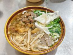 -花溪牛肉粉(八鸽岩店)