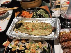 -何师烧烤Pro ·江湖川菜·小龙虾·精酿(太古里旗舰店)