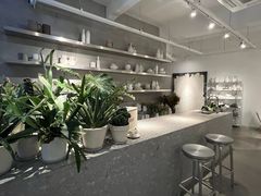 -洪小鹏生活美学馆(领SHOW天地店)