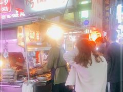-六合夜市