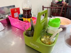 -榮泰米粉湯(Left Shop)