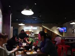 大堂-CHICKEN NOW韩式炸鸡&啤酒
