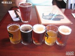 Shanghai&nbsp;&nbsp;Brewery-Shanghai Brew House上海啤酒工坊(老外街店)