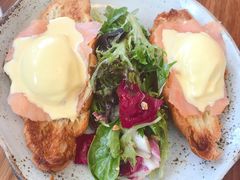 班尼迪克蛋-ROAST coffee & eatery