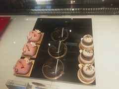 -Salon de The de Joel Robuchon(外滩18号店)
