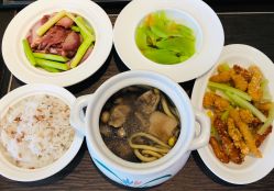 -臻康乃馨月子中心(集美店)