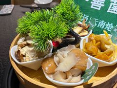 -一善菌·云南菌汤·云南菜(银泰城店)