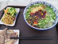 -伊穆祥牛肉面总店·清真