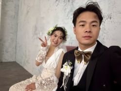 -都市丽人婚纱摄影