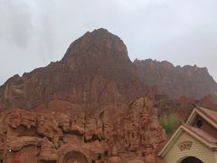 -天山神秘大峡谷