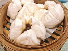蜜汁叉烧包-万山楼海鲜酒家·二十三年老字号