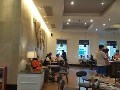 大堂-星巴克臻选(广州沙面店)