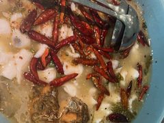 -姚姚酸菜鱼·金戈戈香港豉油鸡(喜荟城联名店)