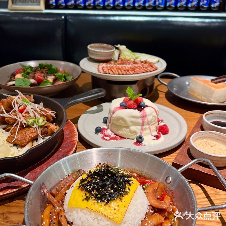 又和闺蜜来打卡了！好吃的漂亮饭！！