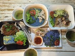 -蝶豆花蓝面条