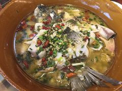 酸菜鱼-沙田鸽王(解放路店)