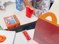 -麦当劳(上海虹桥站30B检票口楼上)