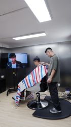 点击看大图 -C93 barber shop男士理发馆