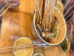 -拈签一笑黄牛肉辣卤串串