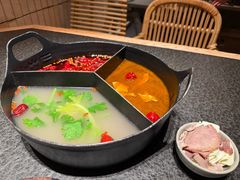 -三出山火锅(万象天地店)