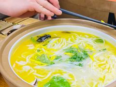 -云海肴·汽锅鸡·云南菜(天山百盛优客店)