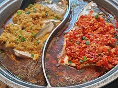-阿瓦山寨·湘菜现炒·剁椒鱼头王(咸阳总店)