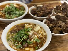 牛肉面-正宗牛骨粉(铁路八村东区店)