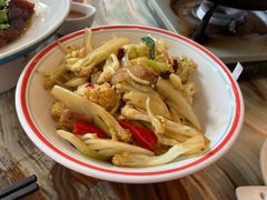 土猪肉炒花菜-椿记烧鹅(叠彩店)