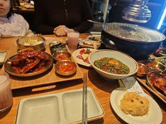 -草家酱蟹炭火烤肉店(珲春南路一店)