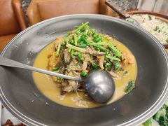 杂鱼一锅鲜-饭怕鱼·黄焖鲟龙鱼(湖大店)