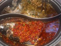 -阿瓦山寨·湘菜现炒·剁椒鱼头王(咸阳总店)