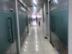 教室环境-新航道雅思托福·留学·考研培训(人民广场校区)