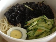 炸酱面-郑阿姨的家·이모네·韩料&烤肉(武川路店)