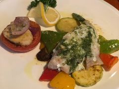 地中海式烤鱼Fish&nbsp;of&nbsp;the&nbsp;Day&nbsp;in&nbsp;Med-布拉格餐厅· 中欧捷克菜(全国首店)