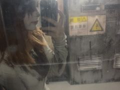 -荒岛实景沉浸密室(江汉路1店)