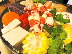 -暖食光·台式家庭餐厅·生日主题店(万达店)
