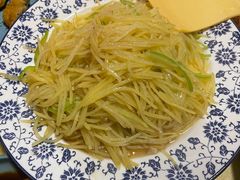 -雪湖煜辰鱼头老店(雪野湖店)